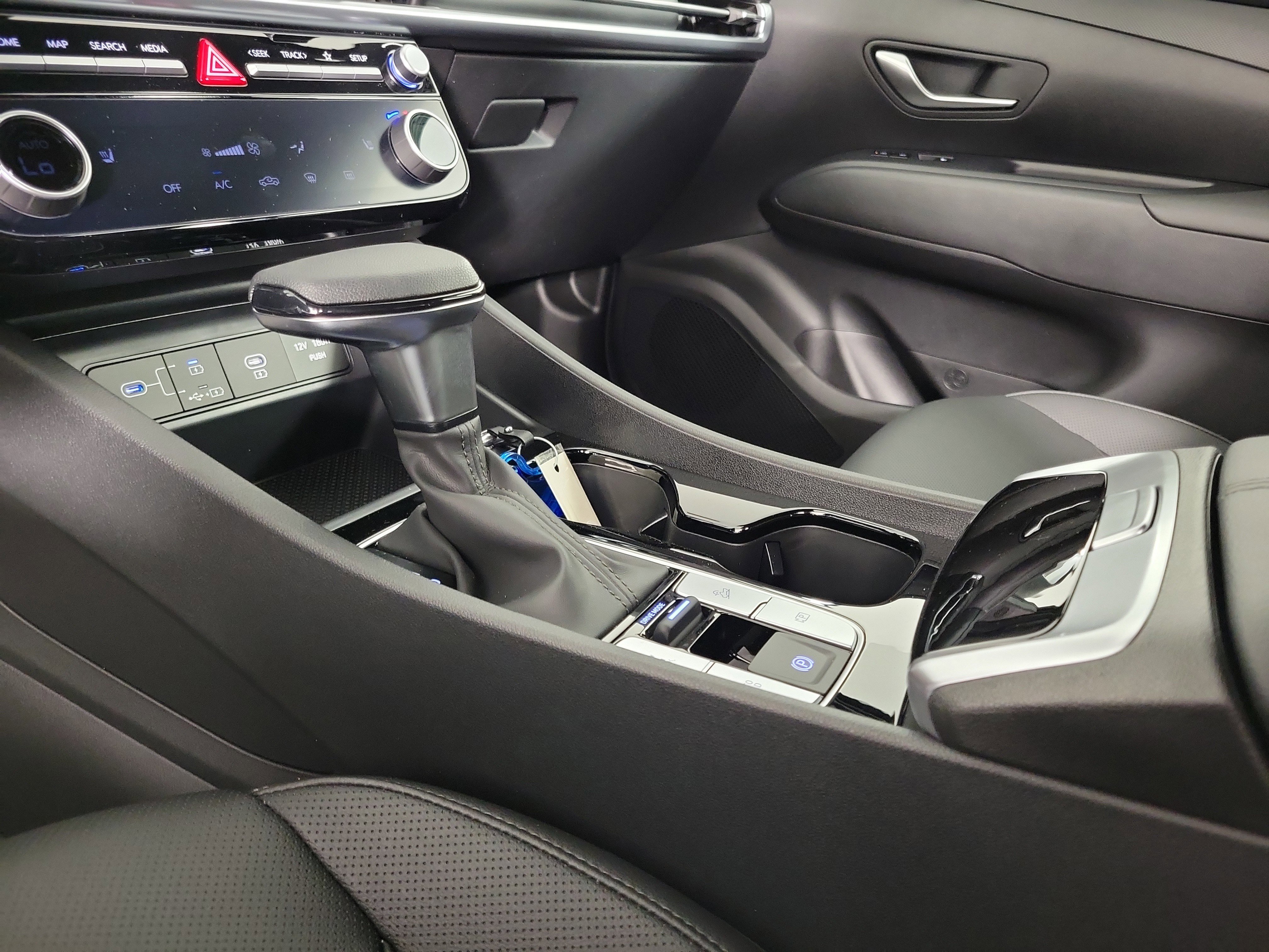 New 2025 Hyundai Santa Cruz SEL image 19