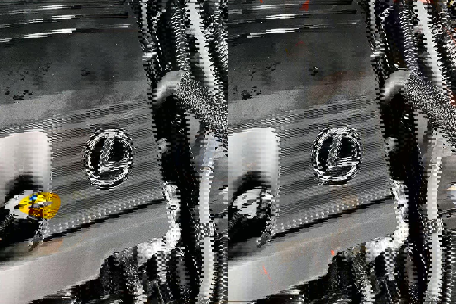 Used 2024 Lexus NX 450h+ Luxury w/ Vision Package image 32