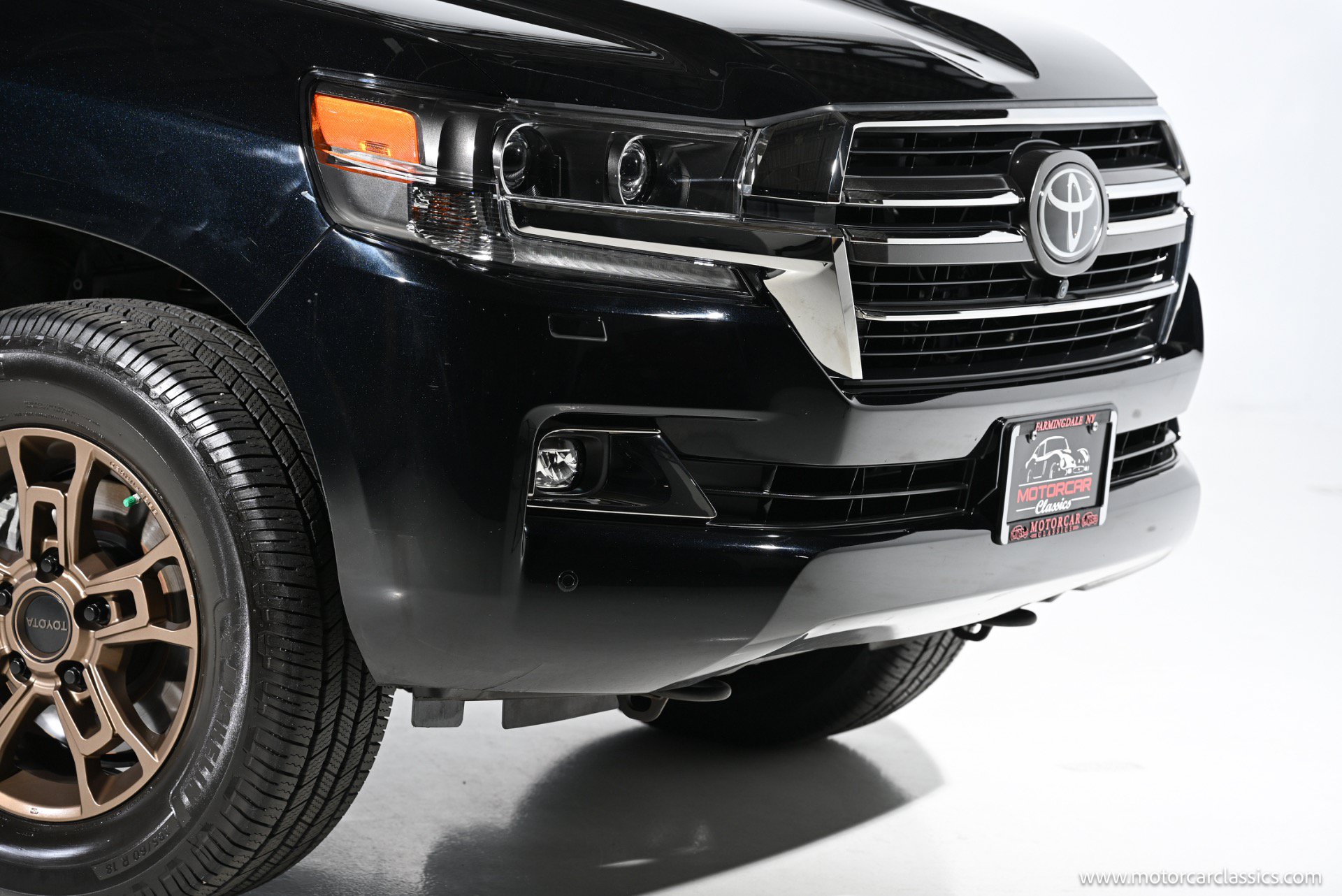 Used 2020 Toyota Land Cruiser Heritage Edition AWD/4WD image 11