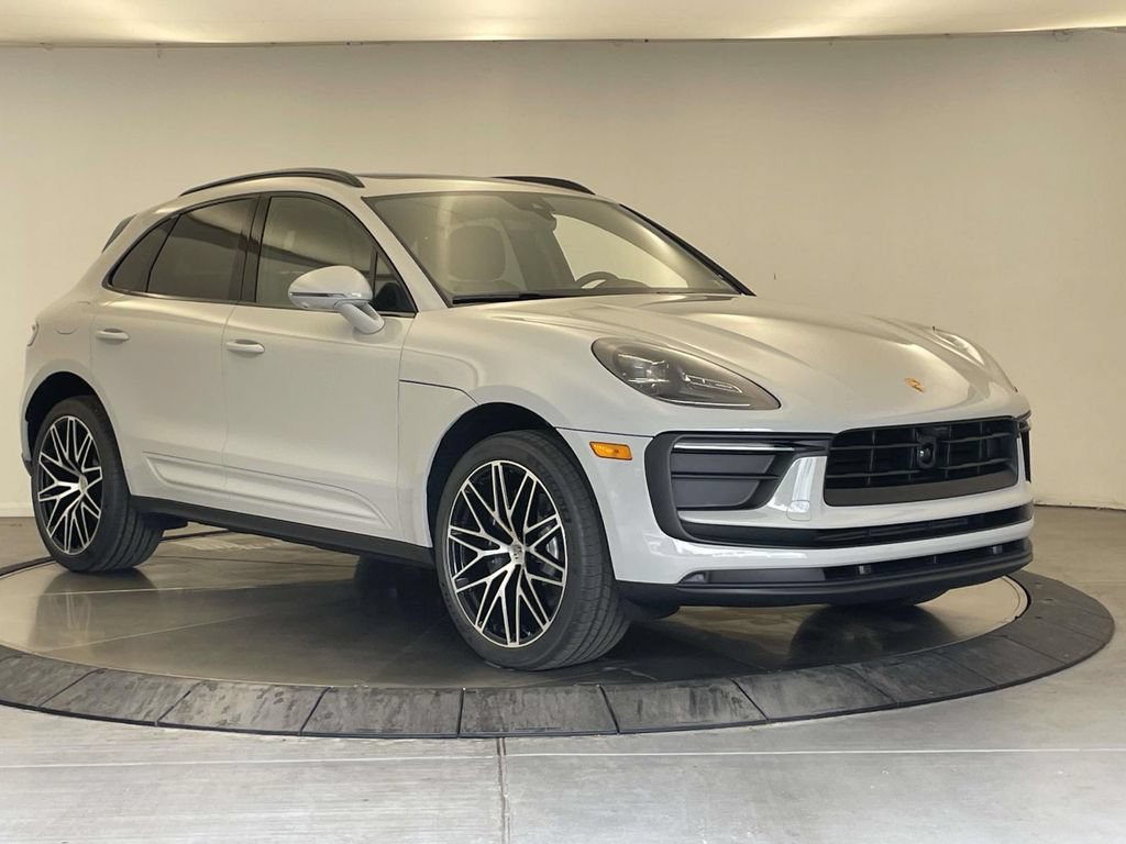 New 2026 Porsche Macan AWD/4WD image 9