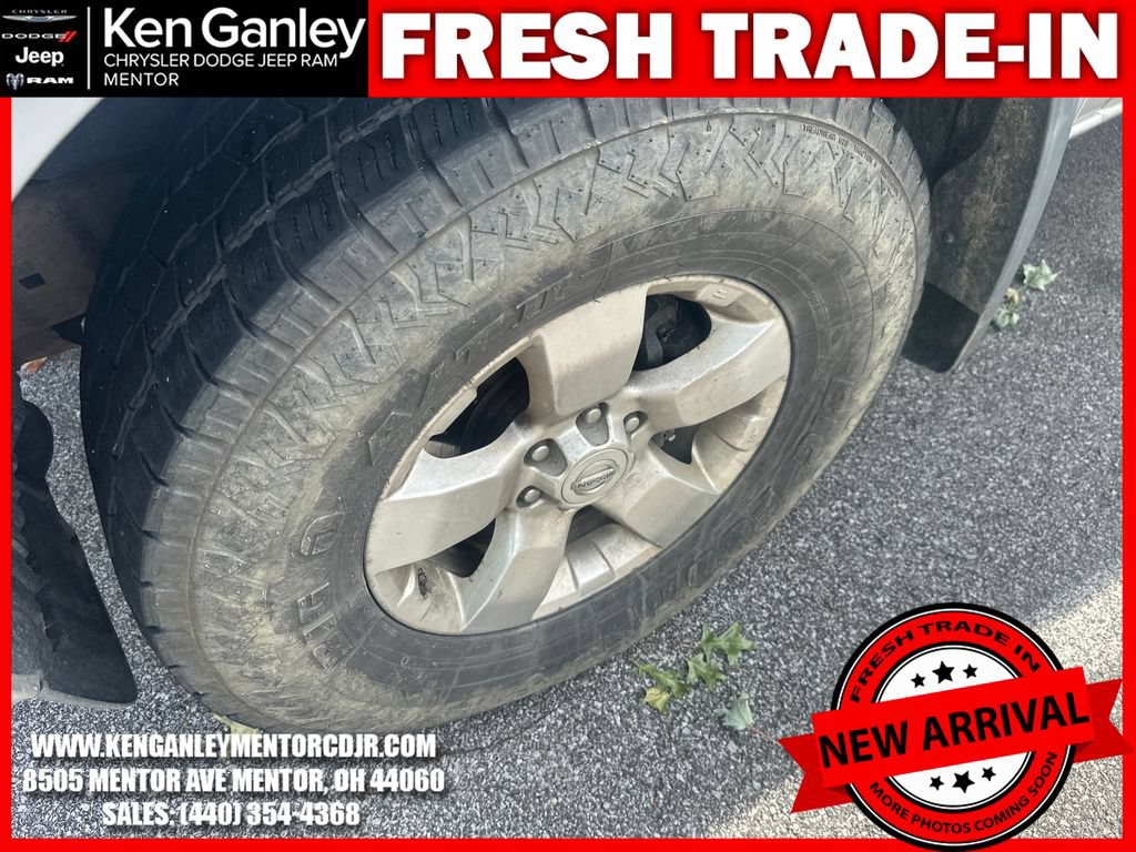 Used 2012 Nissan Frontier SV AWD/4WD image 5
