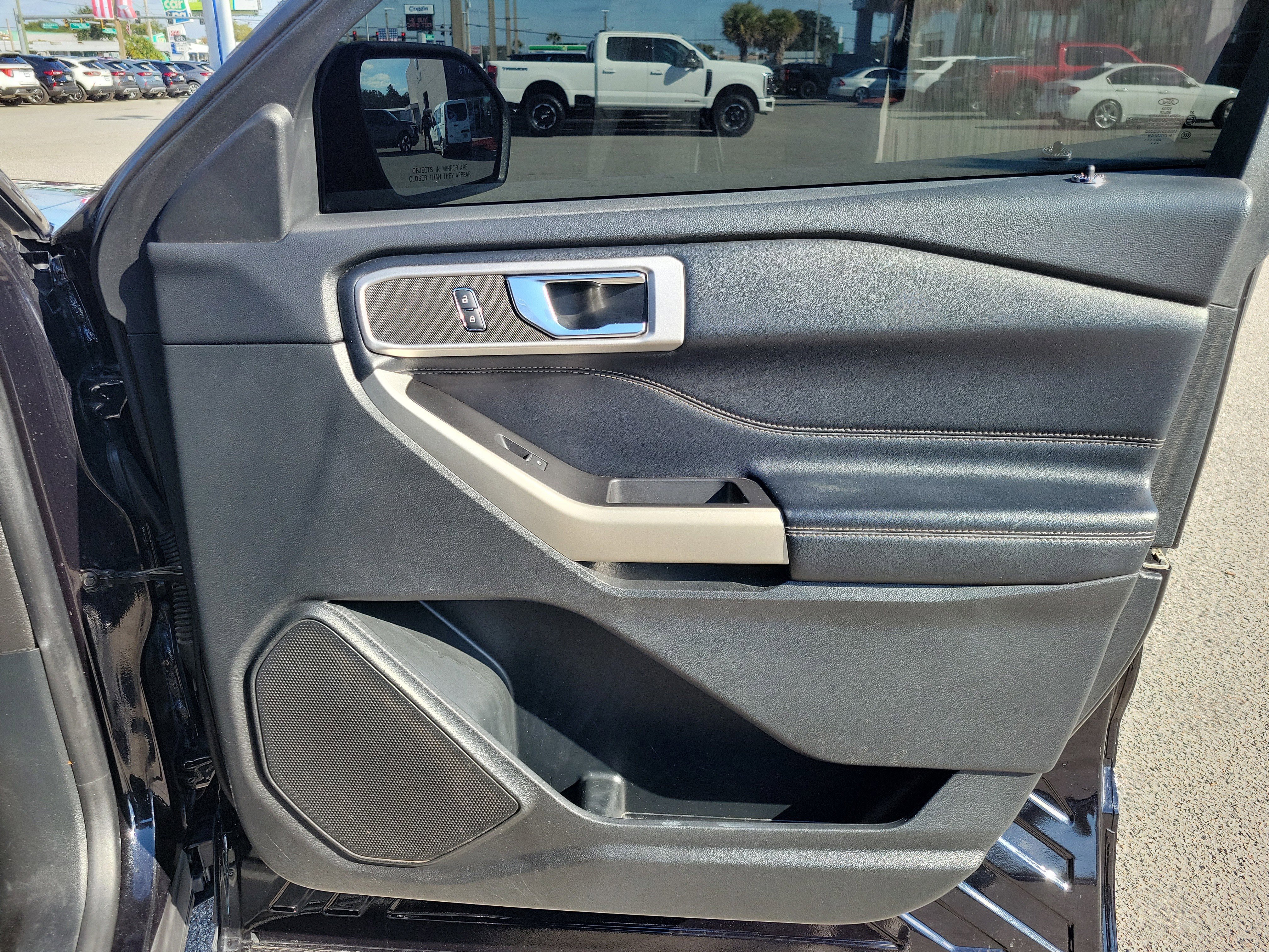 Certified 2021 Ford Explorer XLT w/ Equipment Group 202A image 29