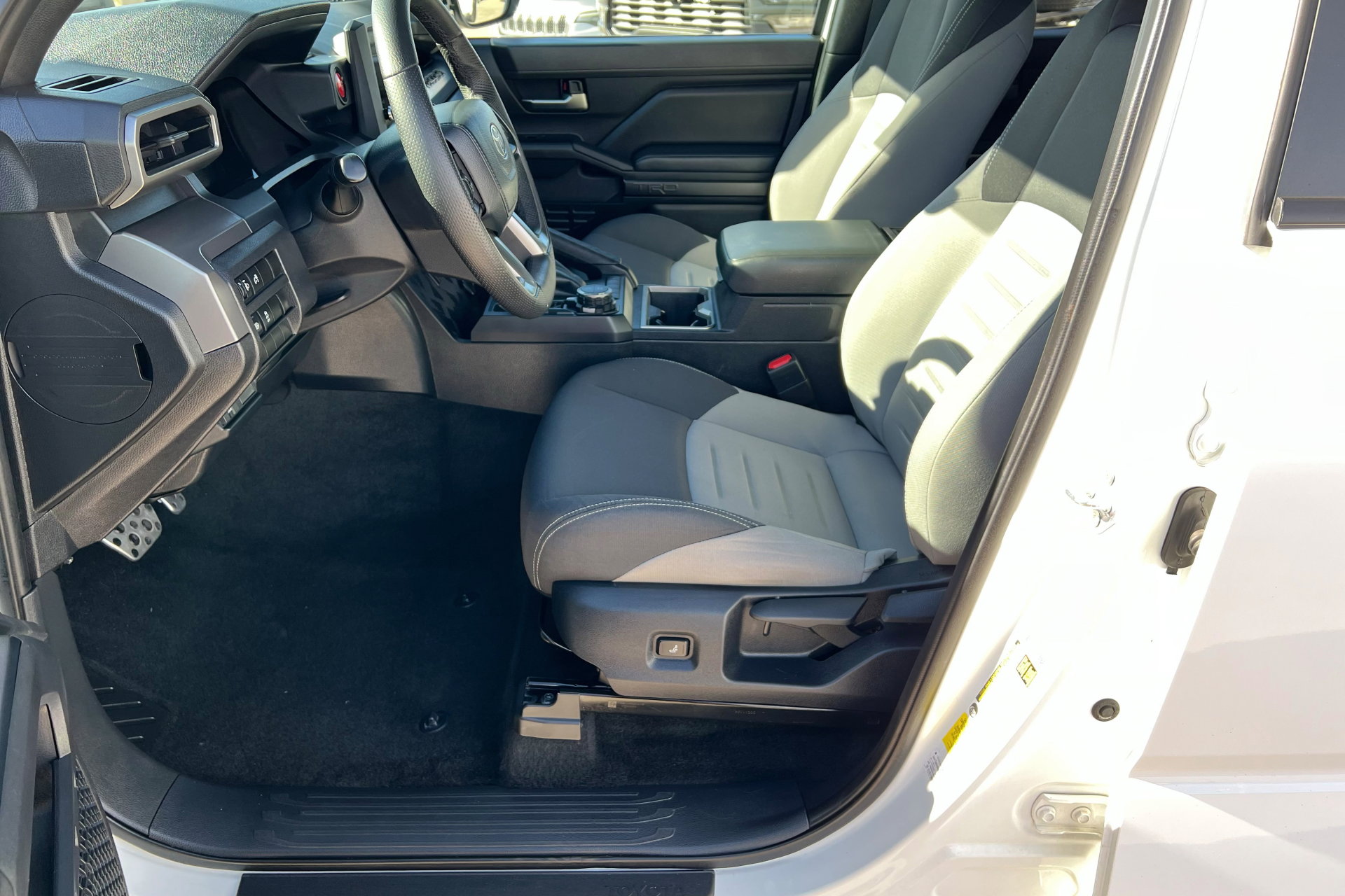 Used 2024 Toyota Tacoma TRD Sport image 17