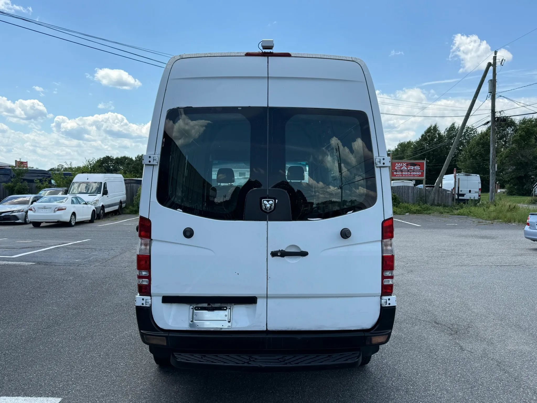 Used 2008 Dodge Sprinter 2500 RWD image 17