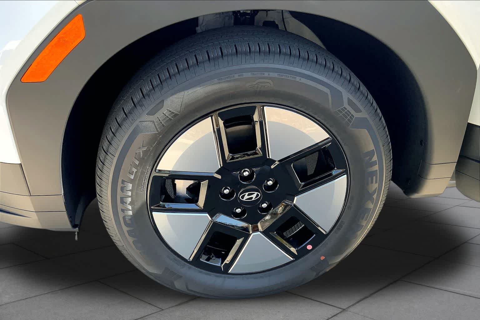 New 2026 Hyundai Santa Fe SE AWD/4WD image 11