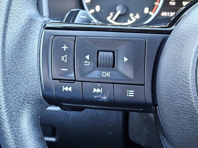 Certified 2023 Nissan Rogue SV image 17