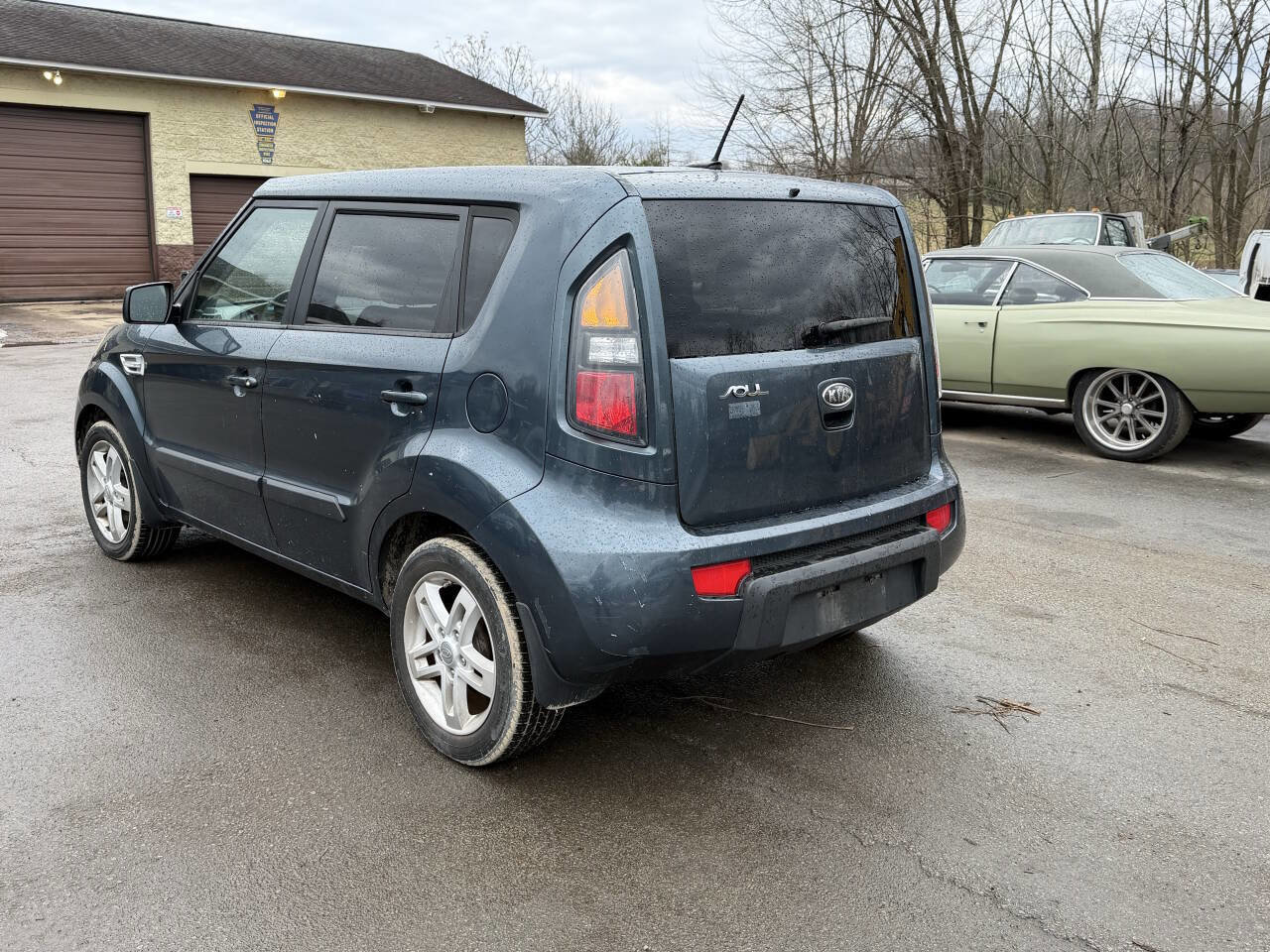 Used 2011 Kia Soul + image 5
