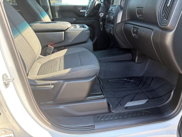 Used 2022 Chevrolet Silverado 2500 Custom w/ Custom Value Package image 13