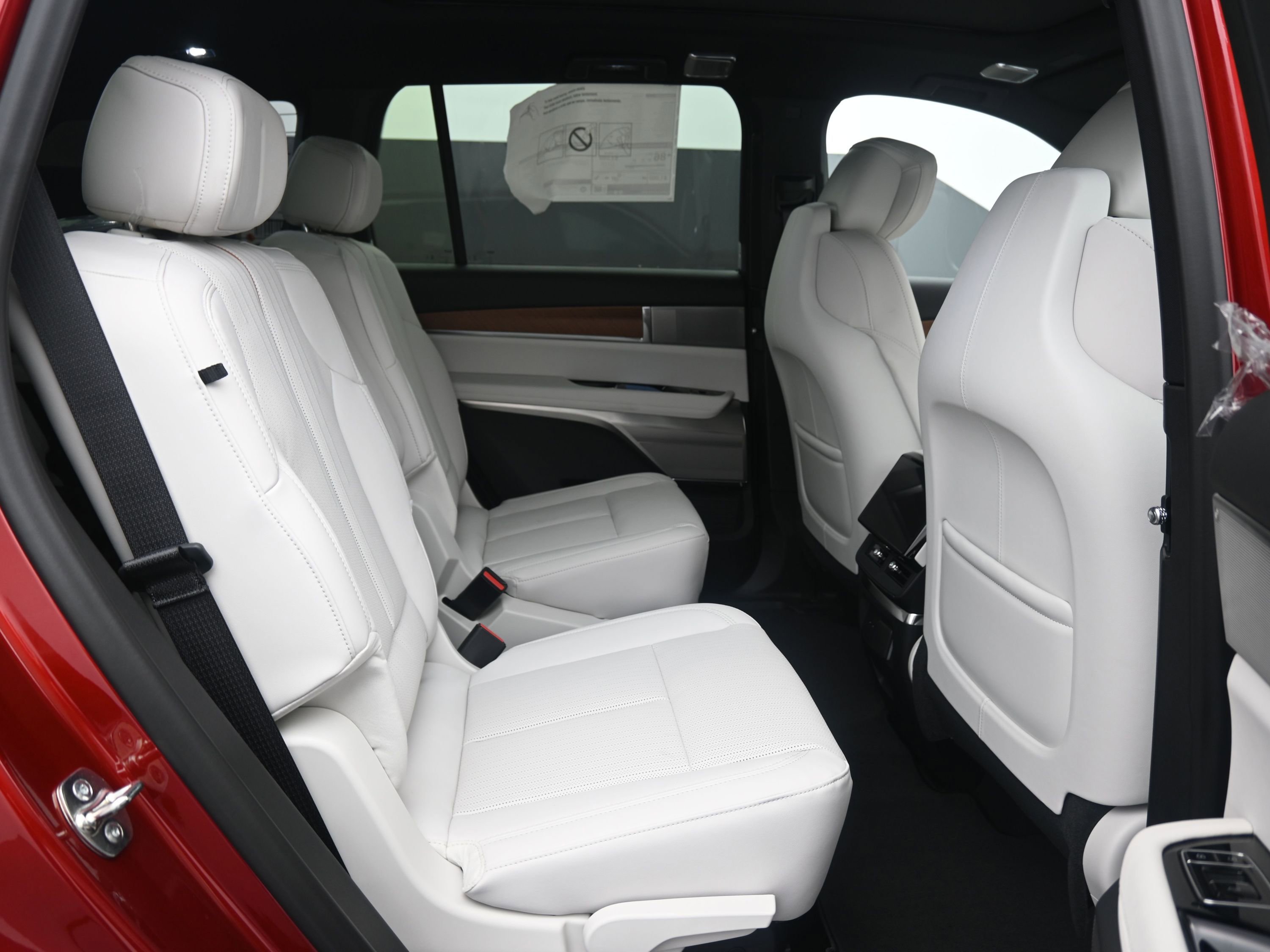 New 2026 Cadillac Vistiq Luxury image 12