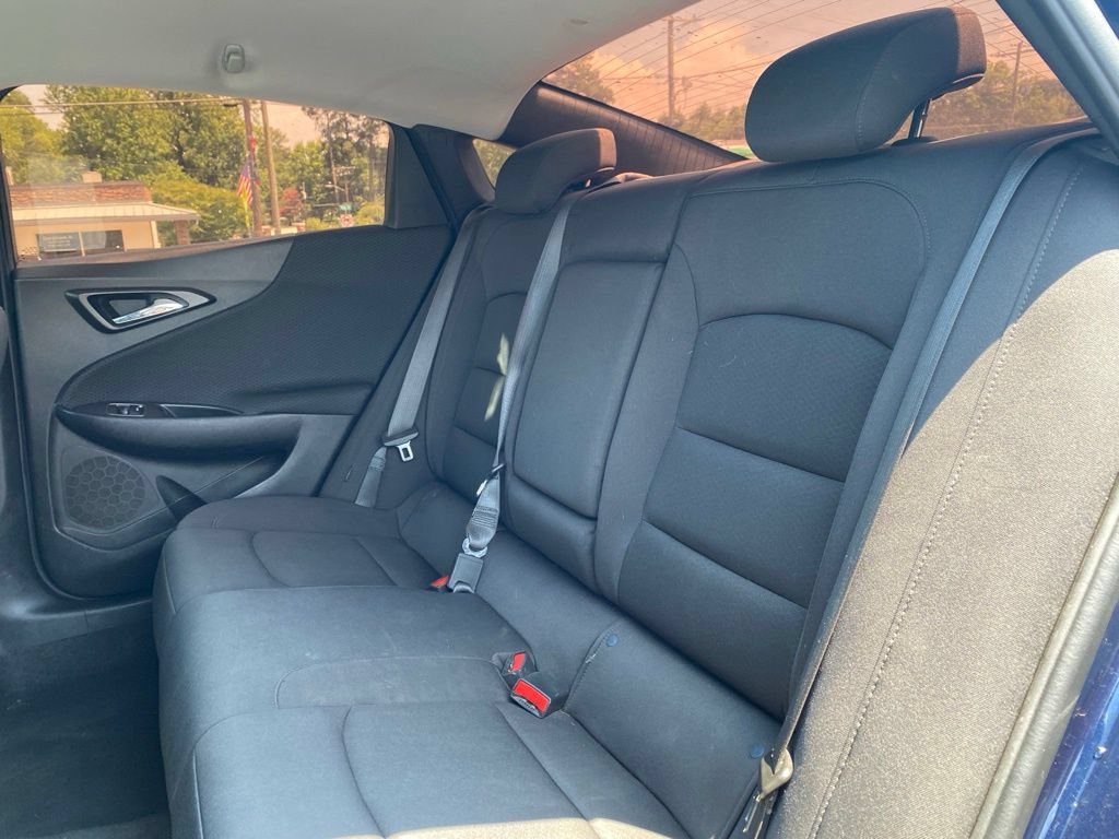 Used 2022 Chevrolet Malibu LT FWD image 14