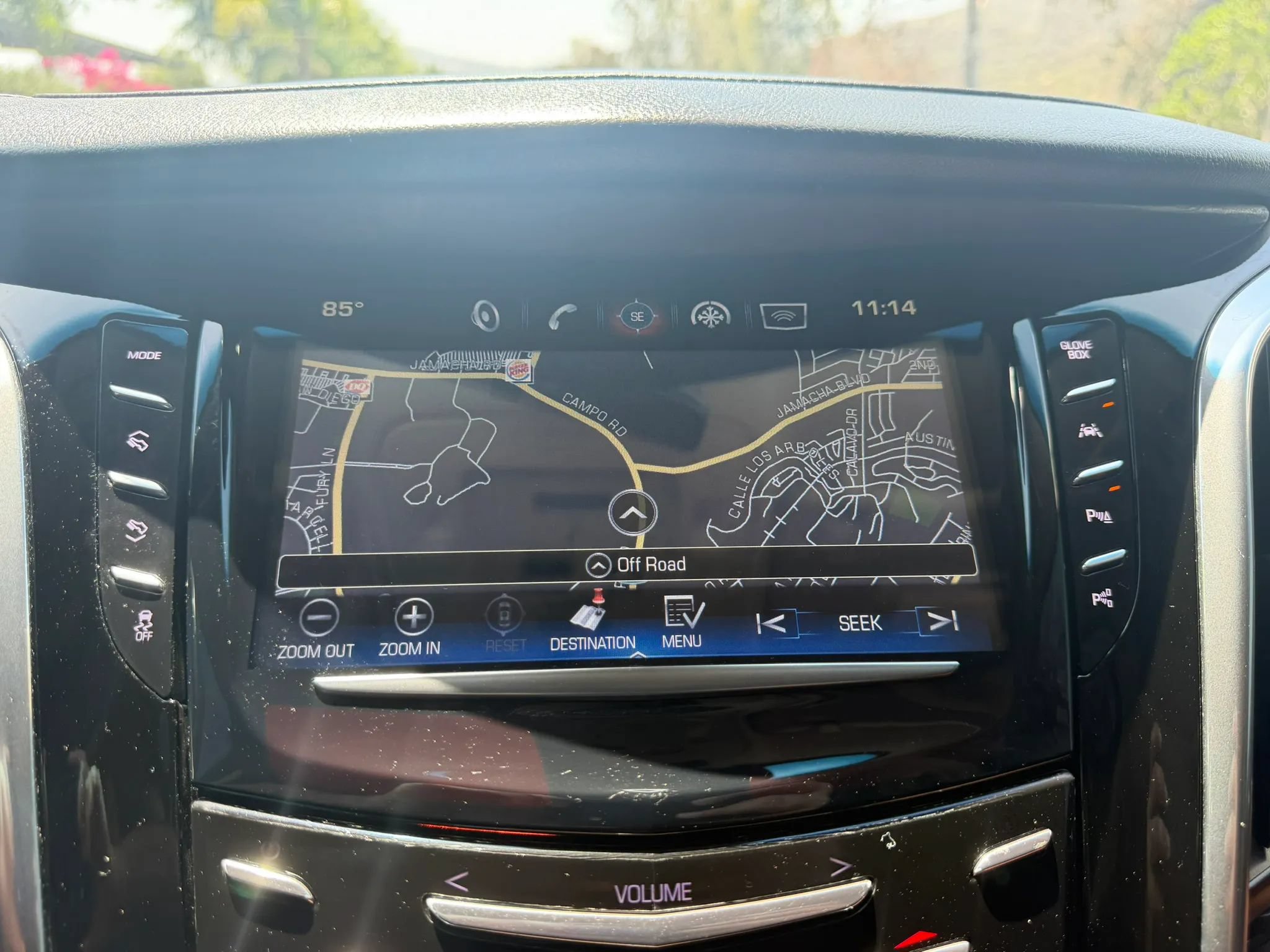 Used 2017 Cadillac Escalade Premium Luxury AWD/4WD image 26