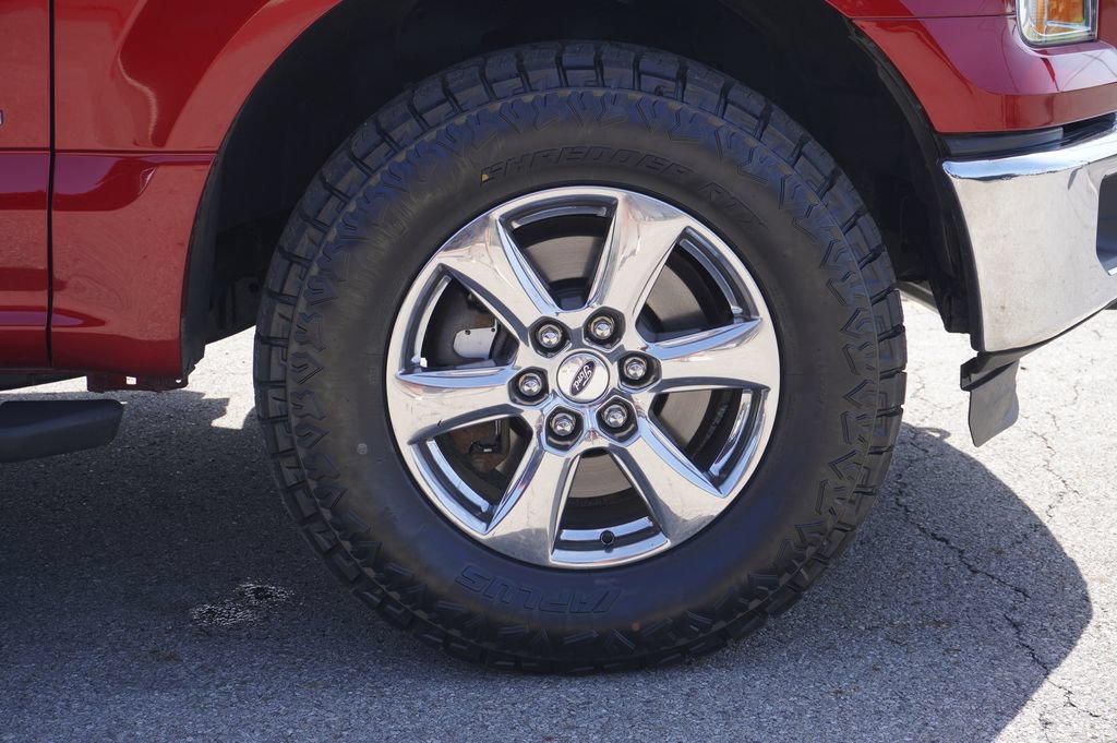 Used 2016 Ford F150 XLT w/ Equipment Group 302A Luxury AWD/4WD image 13