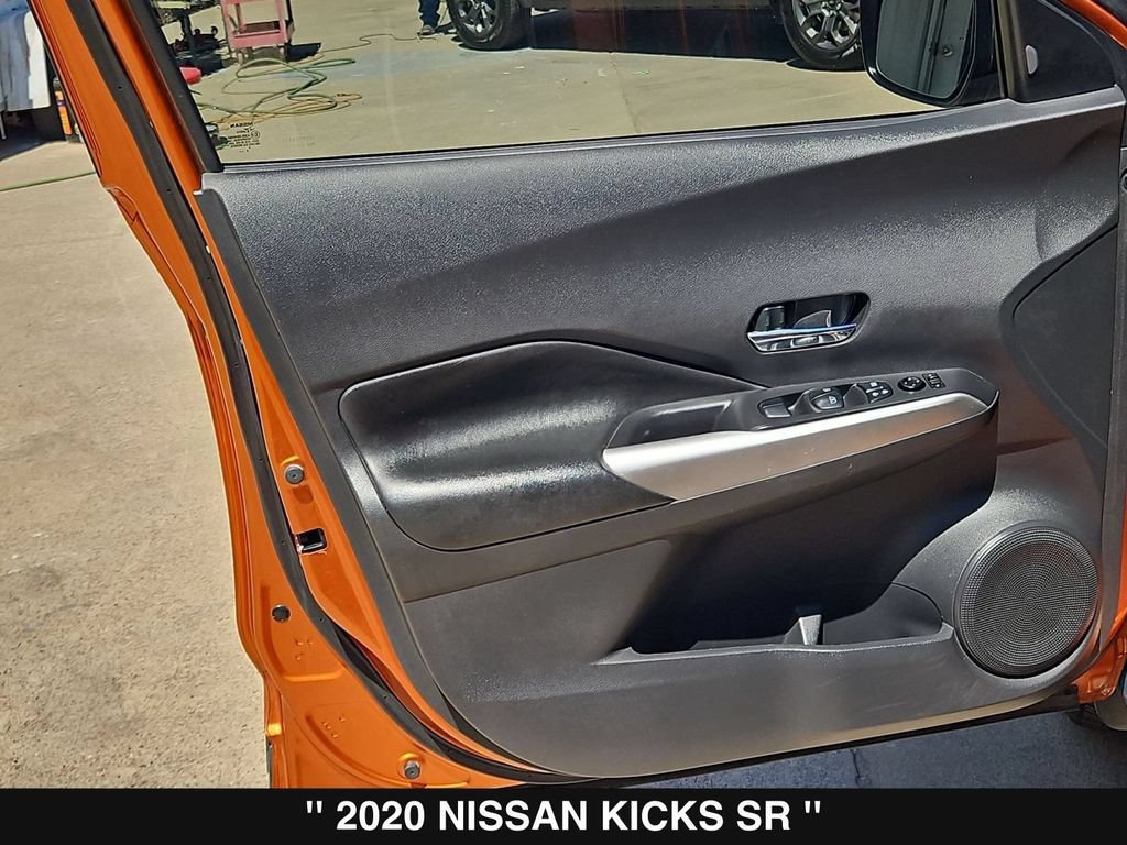 Used 2020 Nissan Kicks SR w/ SR Premium Package FWD image 14