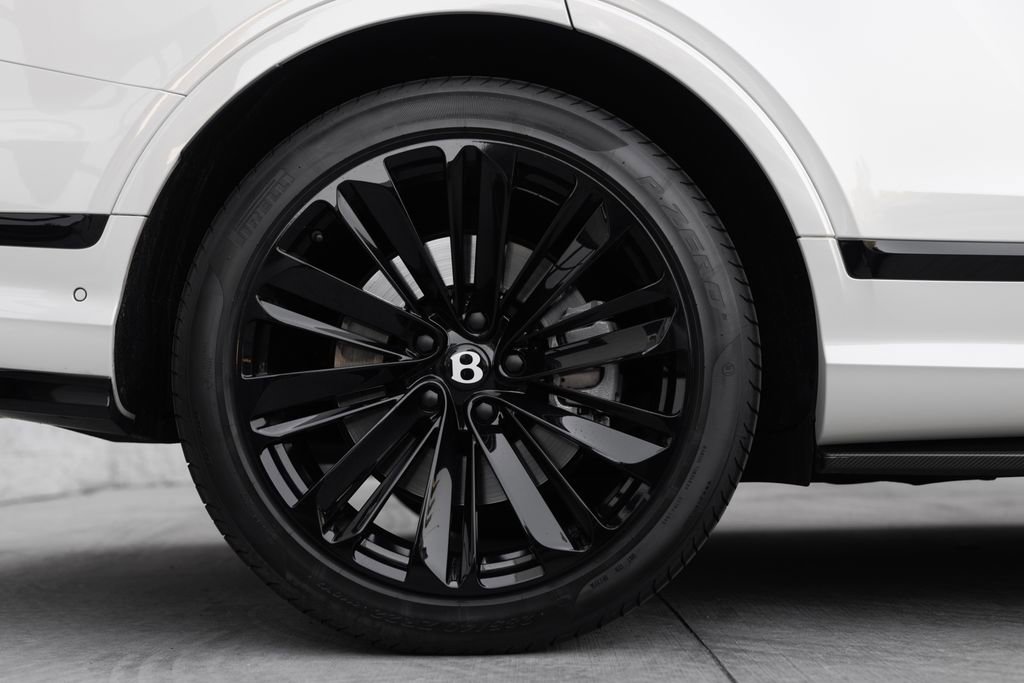 Used 2023 Bentley Bentayga Speed AWD/4WD image 7