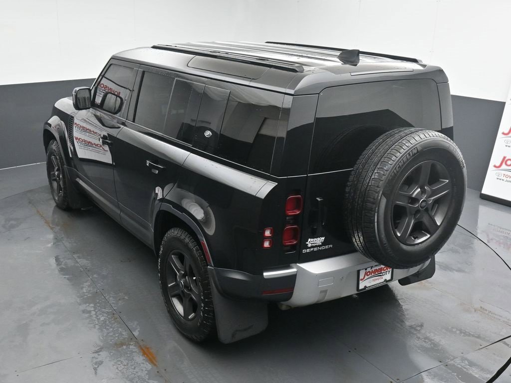 Used 2022 Land Rover Defender 110 S image 29