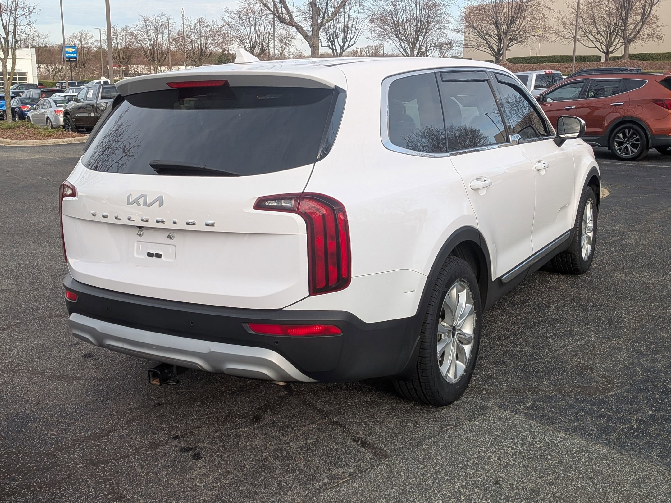 Used 2022 Kia Telluride LX image 9