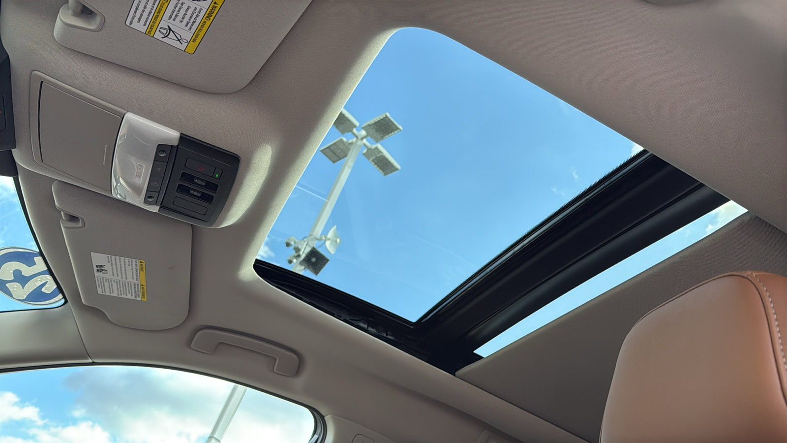 Certified 2025 Nissan Pathfinder Platinum w/ Cargo Package image 21