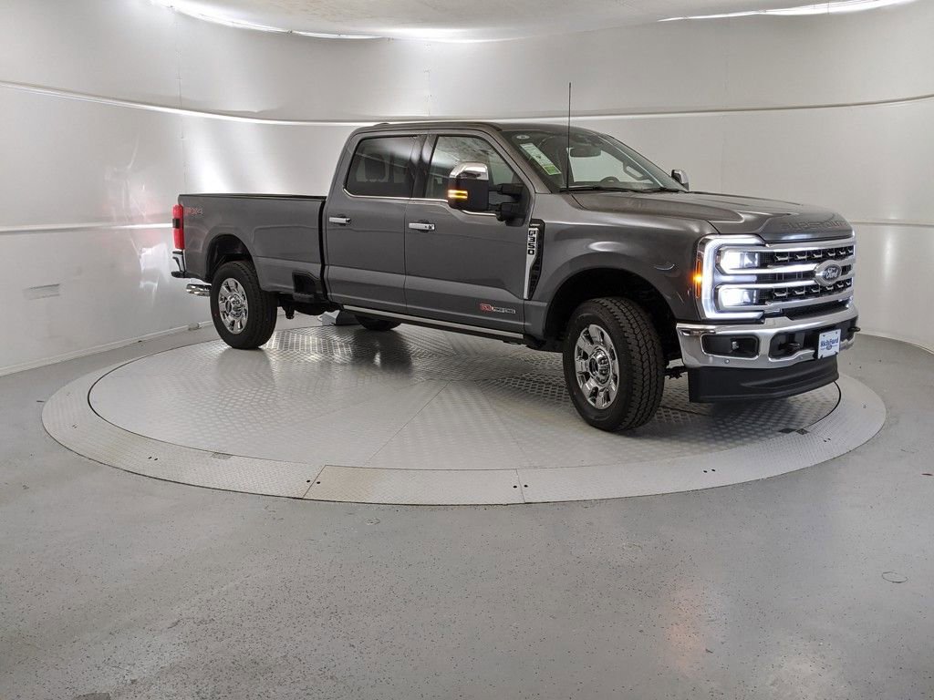 New 2025 Ford F350 Lariat w/ Lariat Ultimate Package