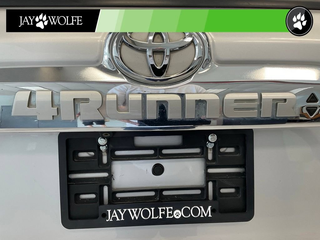 Used 2016 Toyota 4Runner Limited AWD/4WD image 23