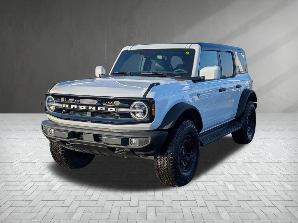 New 2026 Ford Bronco Outer Banks w/ Sasquatch Package image 2