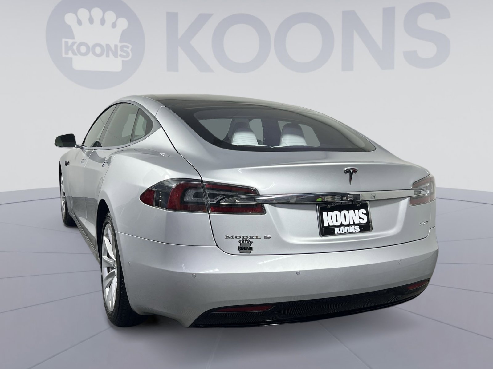 Used 2017 Tesla Model S 90D image 4