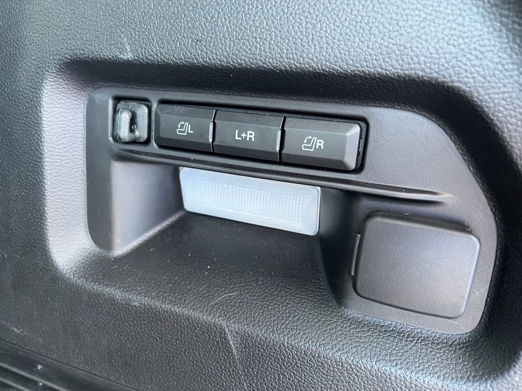 Used 2022 Ford Explorer Limited w/ Equipment Group 301A image 33