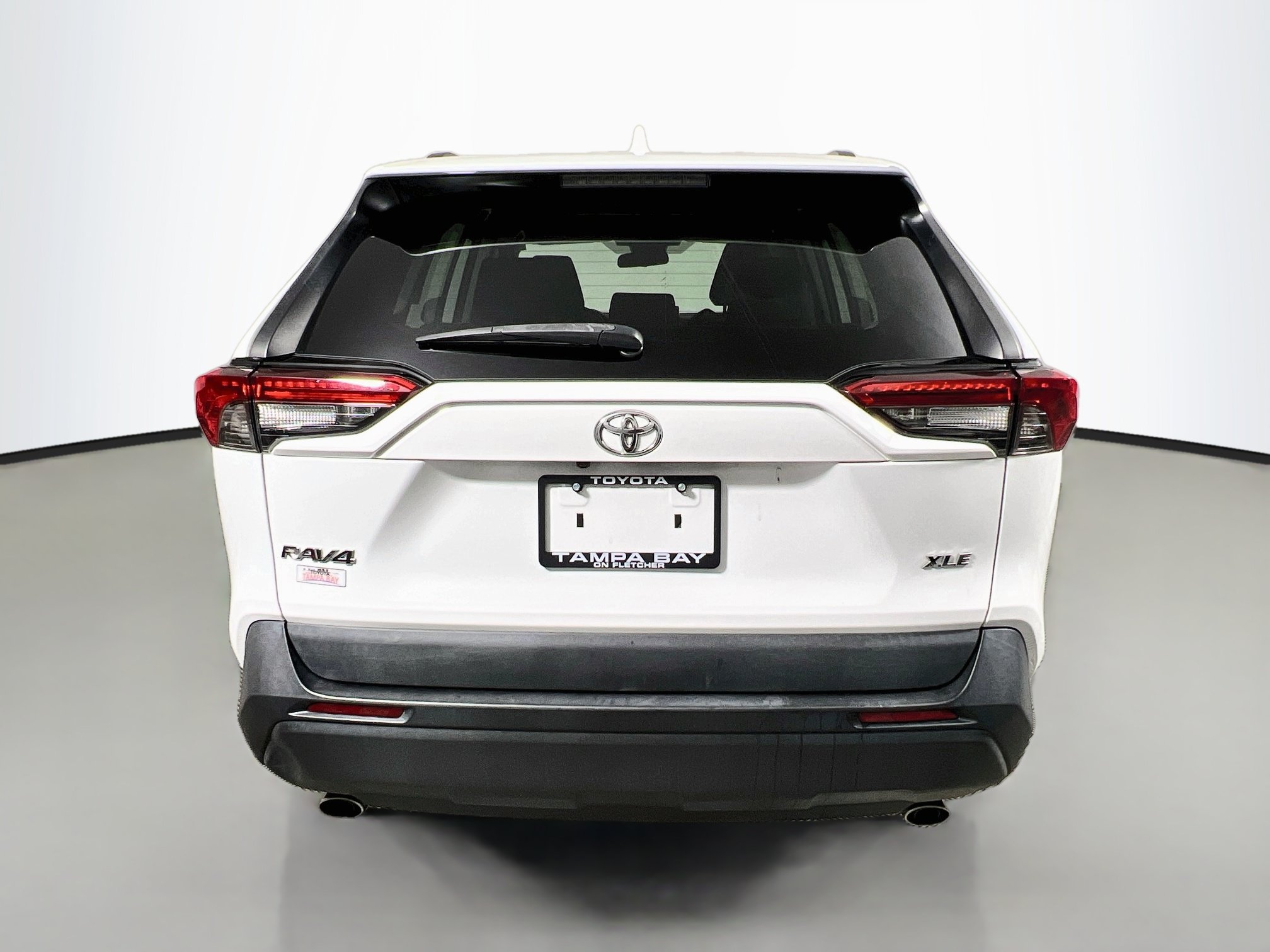 Used 2021 Toyota RAV4 XLE FWD image 6