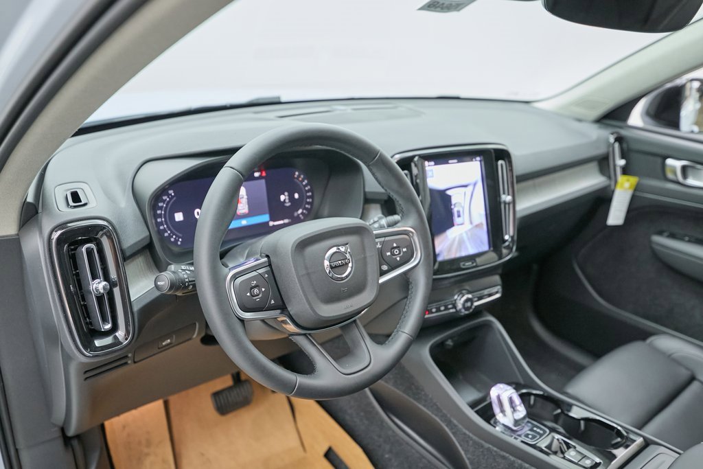New 2026 Volvo XC40 B5 Plus w/ Protection Package Premier image 13