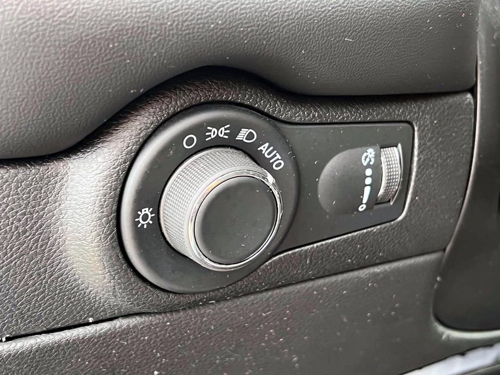 Certified 2024 Dodge Durango GT w/ Blacktop Package image 20