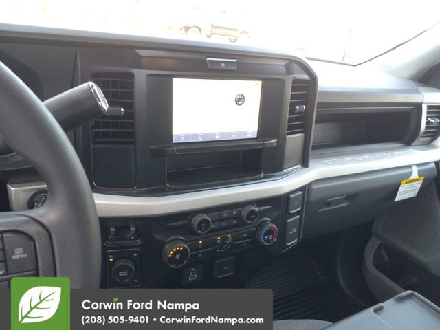 New 2025 Ford F550 4x4 Regular Cab Super Duty image 21