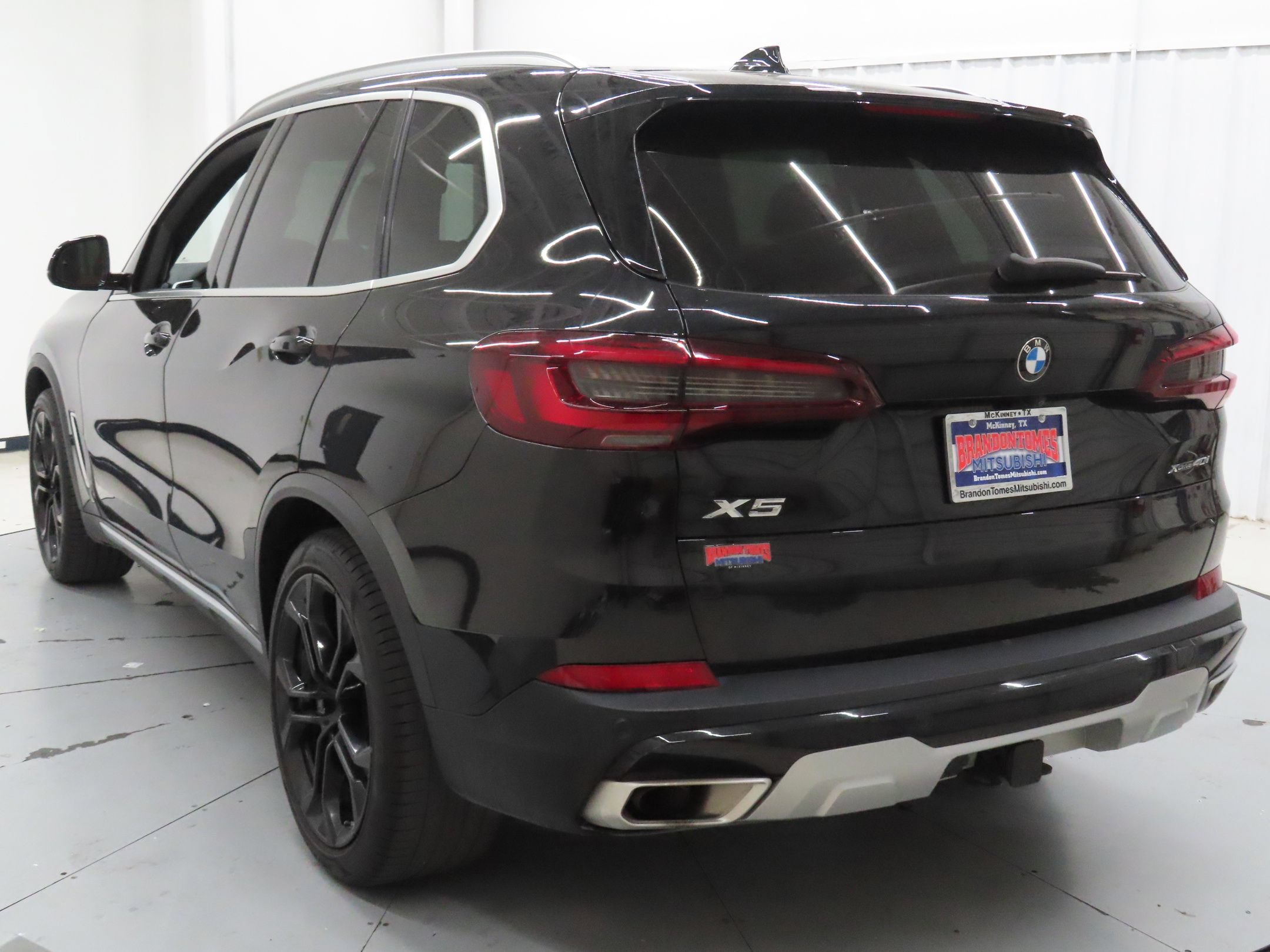Used 2023 BMW X5 xDrive40i w/ Premium Package AWD/4WD image 6