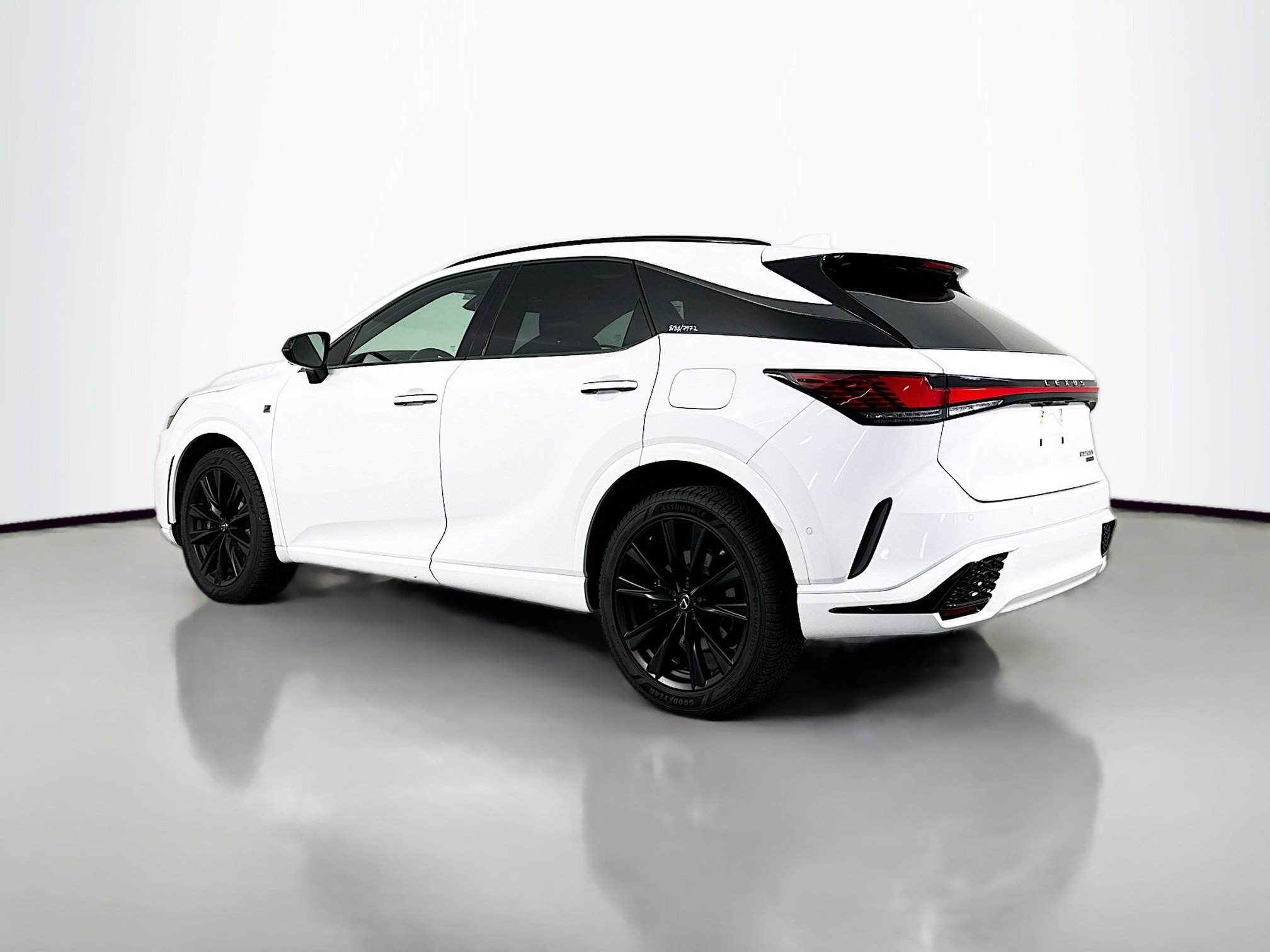 Used 2023 Lexus RX 500h F Sport w/ Accessory Package (2T) AWD/4WD image 5