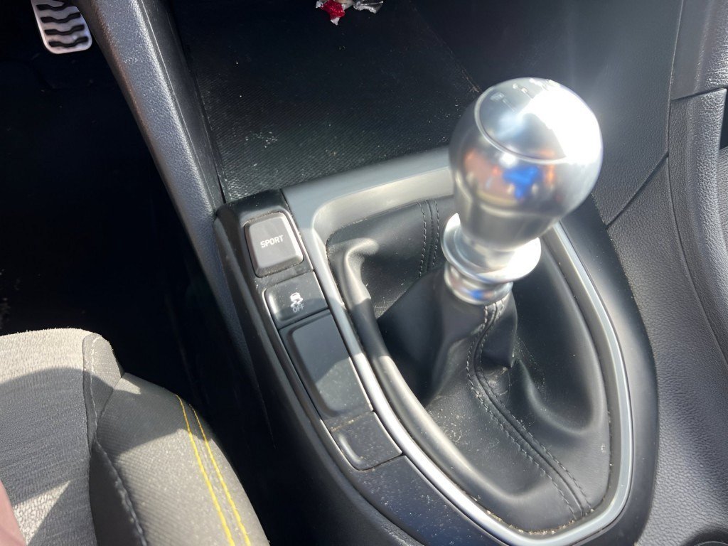 Used 2020 Hyundai Veloster Turbo R-Spec FWD image 25