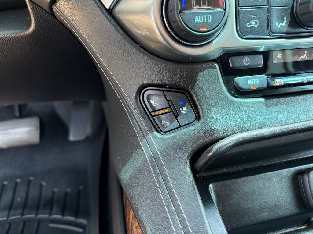 Used 2019 Chevrolet Tahoe Premier AWD/4WD image 25