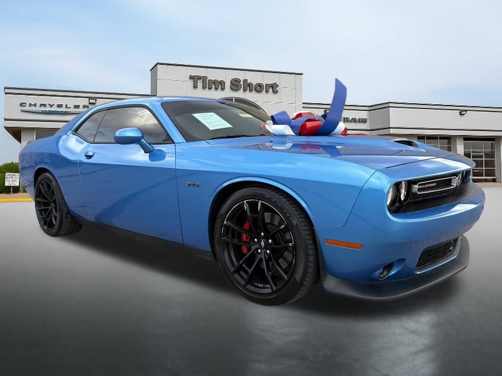 Used 2023 Dodge Challenger R/T w/ Plus Package image 6