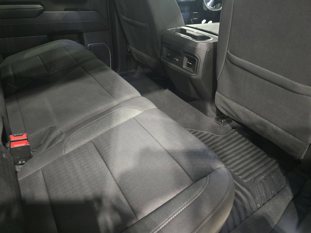 Used 2024 Chevrolet Silverado 3500 LT w/ Convenience Package image 11
