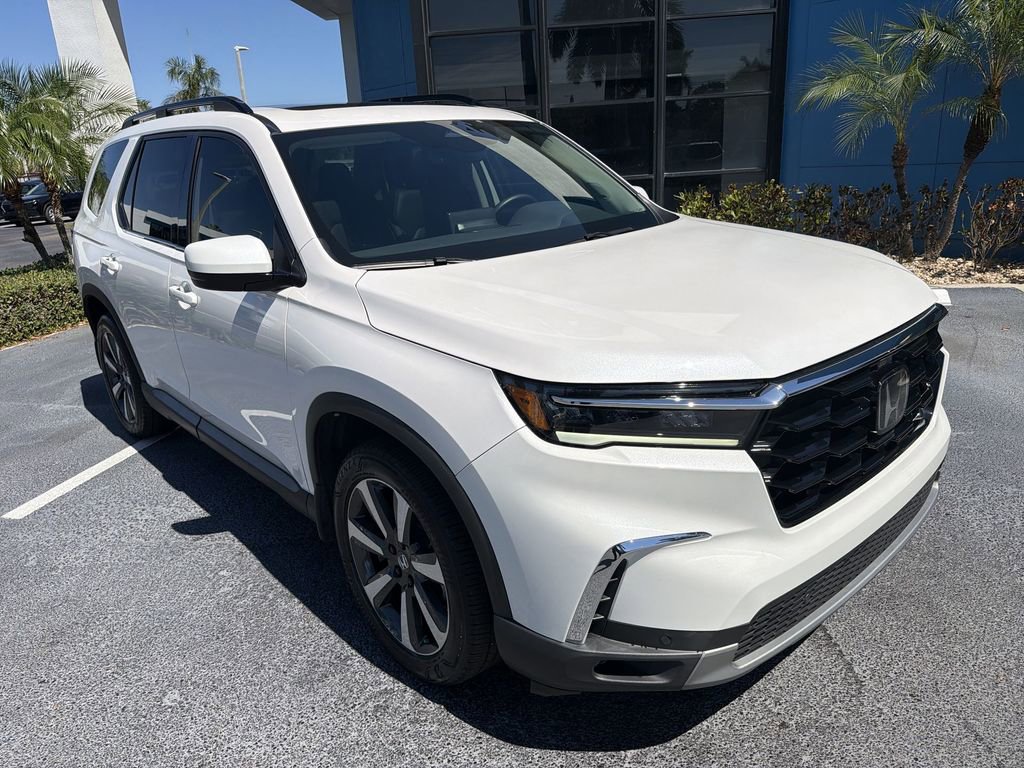 Used 2023 Honda Pilot Touring image 18