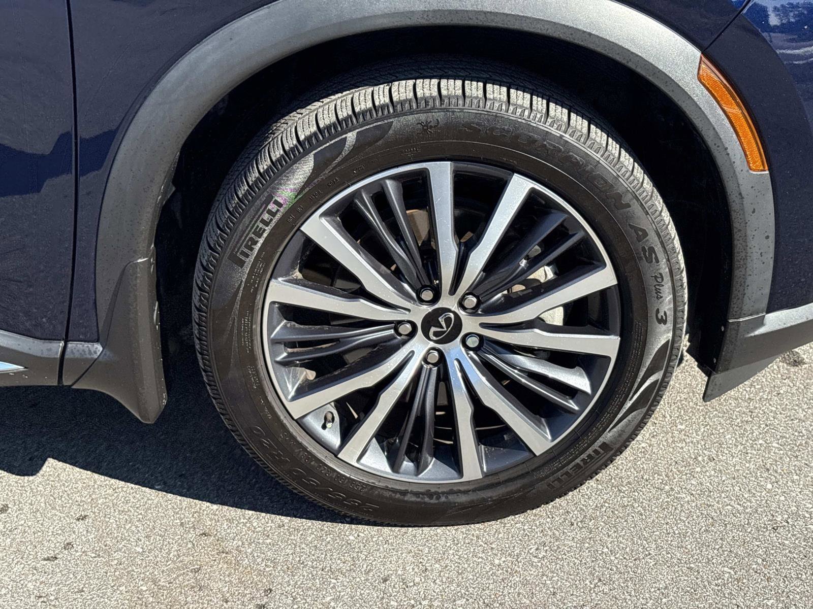 Used 2023 INFINITI QX60 Sensory w/ Vision Package image 10