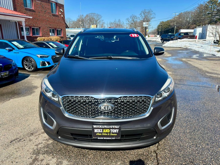 Used 2018 Kia Sorento LX w/ LX V6 Convenience Package image 2