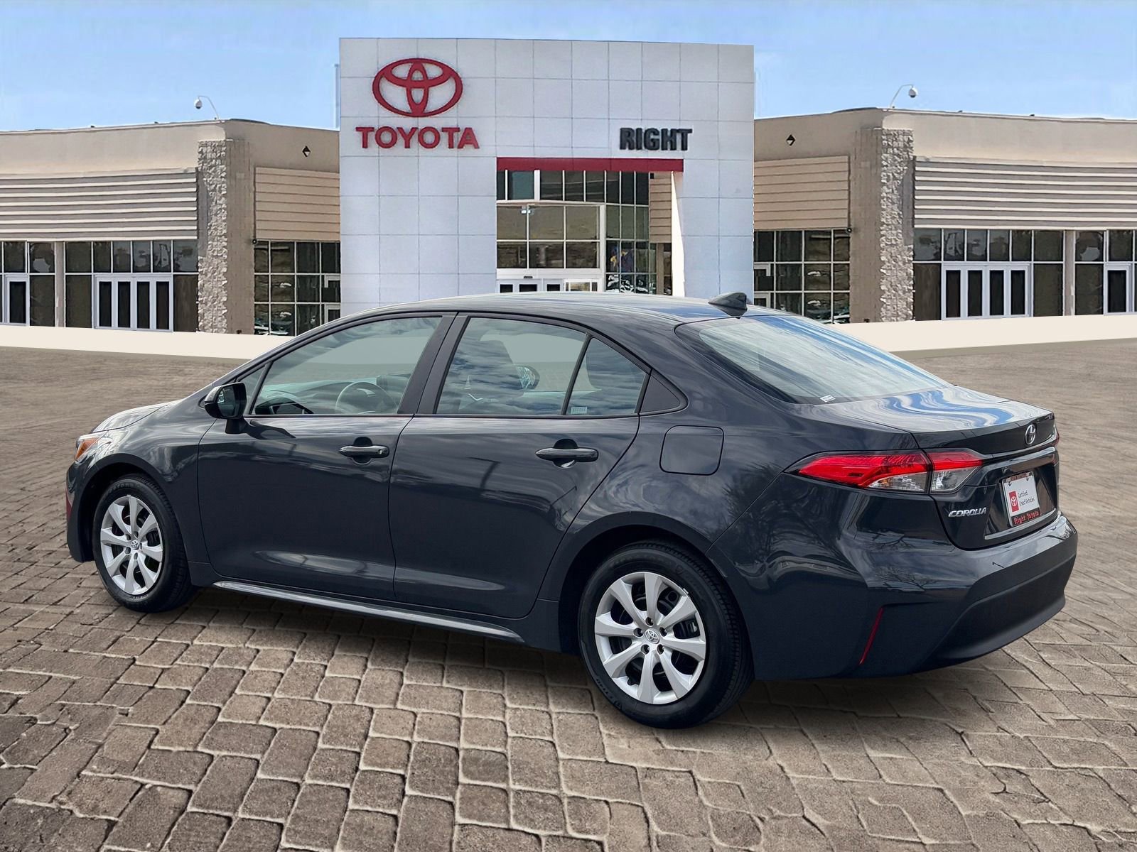 Certified 2025 Toyota Corolla LE w/ Convenience Package image 5