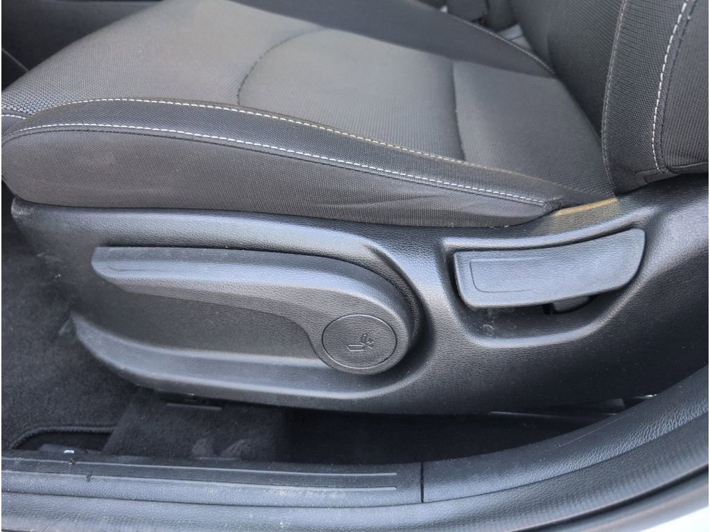 Used 2024 Kia Forte LXS w/ LXS Technology Package image 11