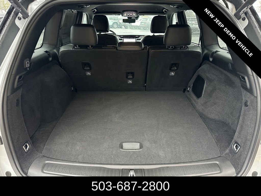 Used 2024 Jeep Grand Cherokee Trailhawk w/ Advanced Protech Group II image 18