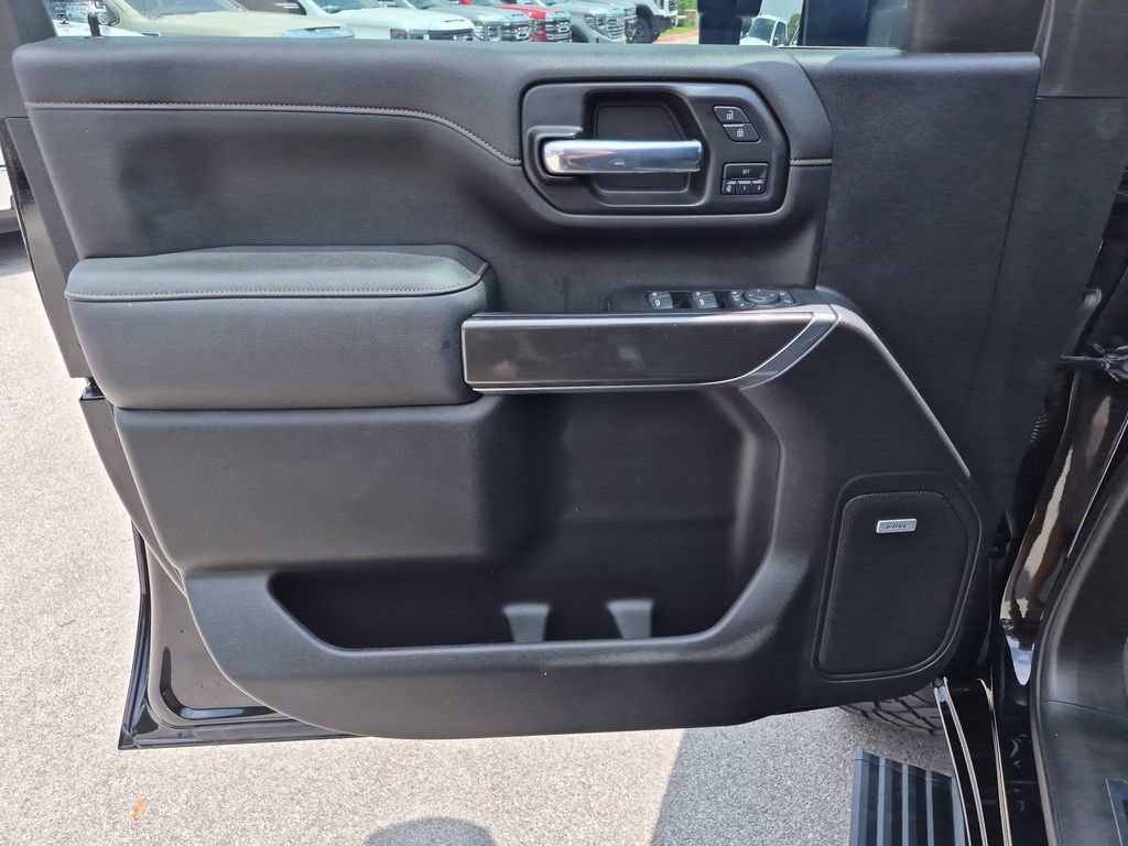 Used 2022 GMC Sierra 2500 AT4 w/ AT4 Premium Plus Package AWD/4WD image 17