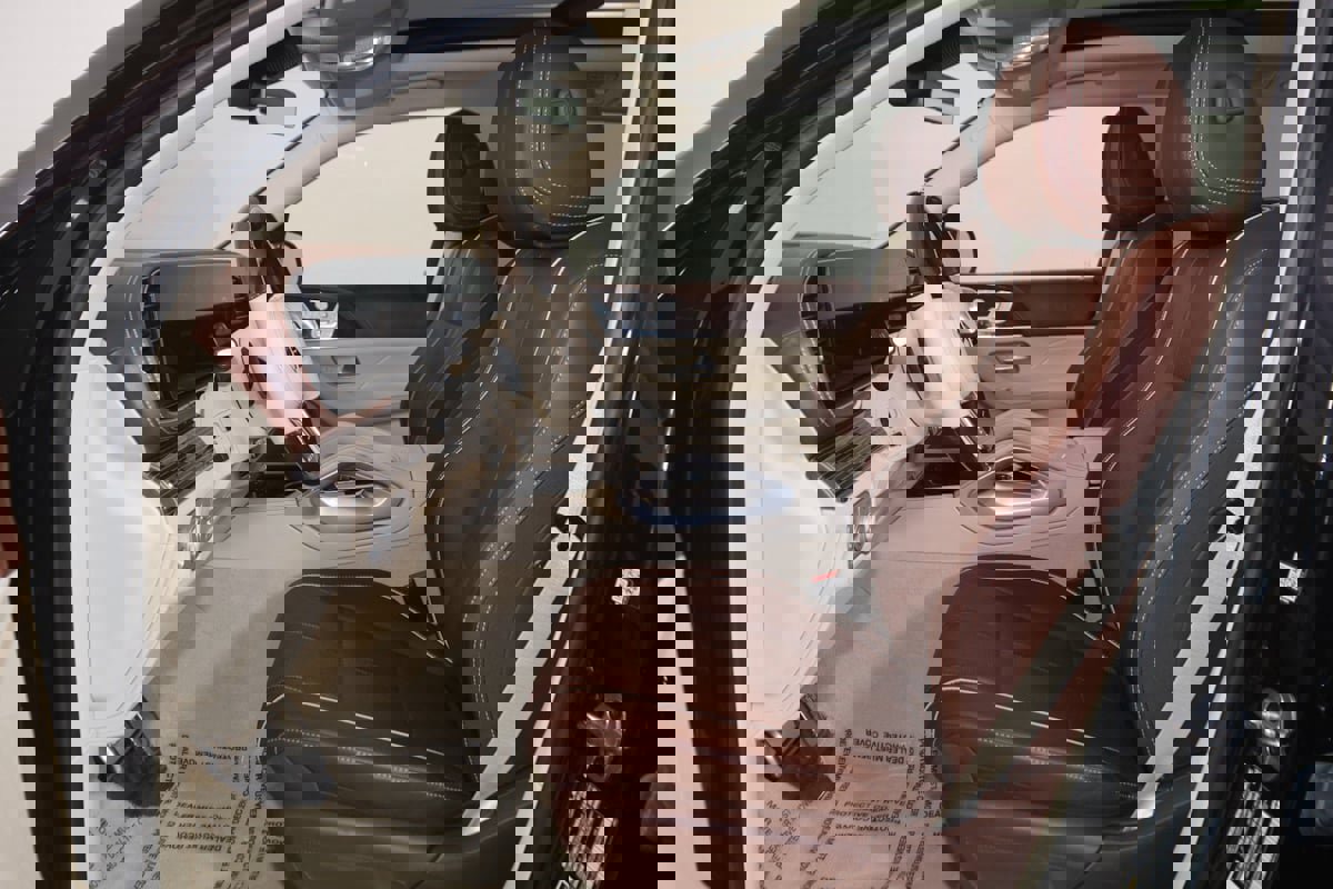 Used 2022 Mercedes-Benz Maybach GLS 600 4MATIC image 14