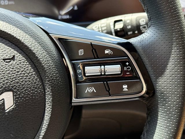 Used 2024 Kia Seltos SX w/ SX Sunroof Package AWD/4WD image 24