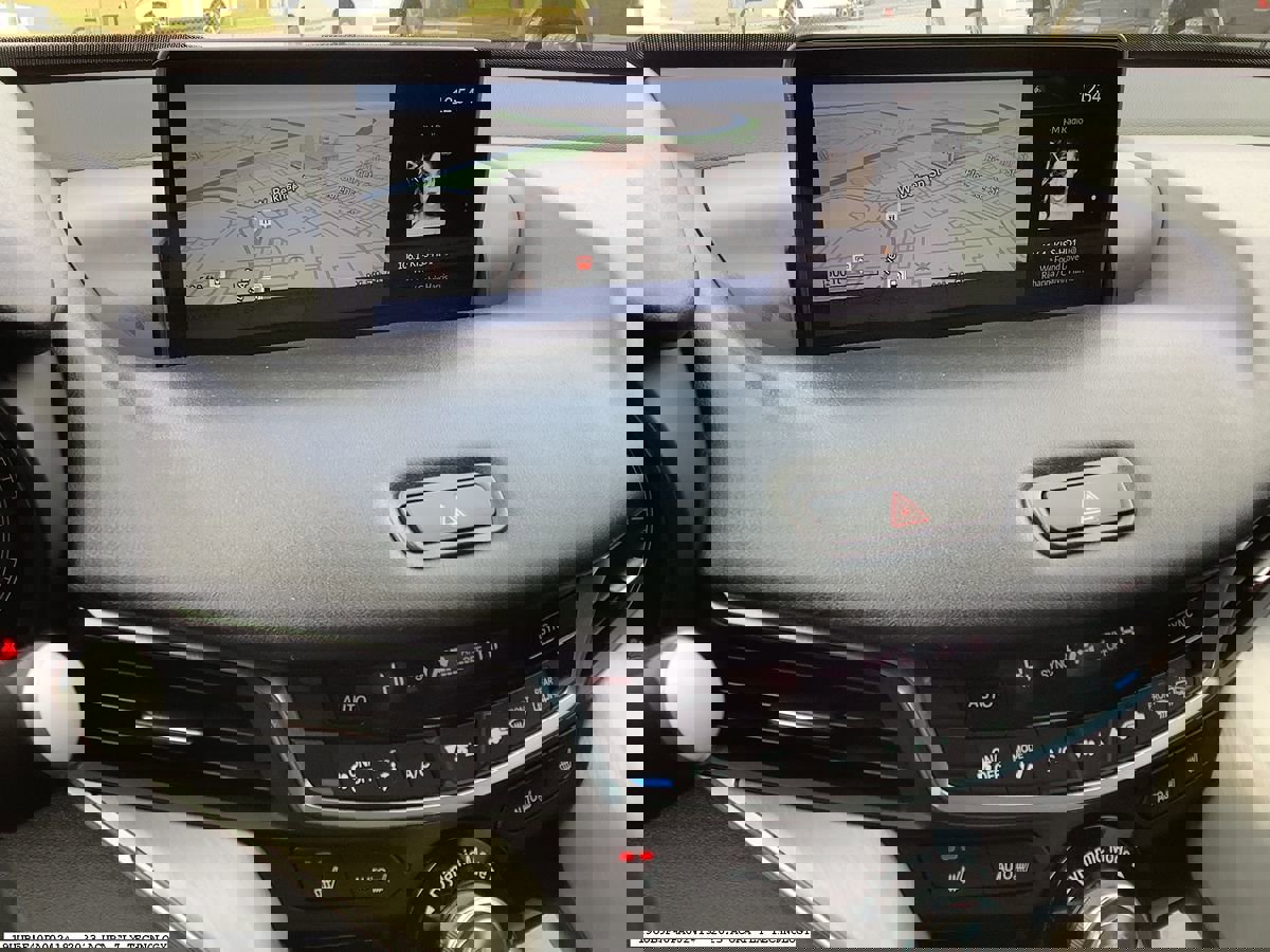 Used 2023 Acura TLX w/ Technology Package image 9