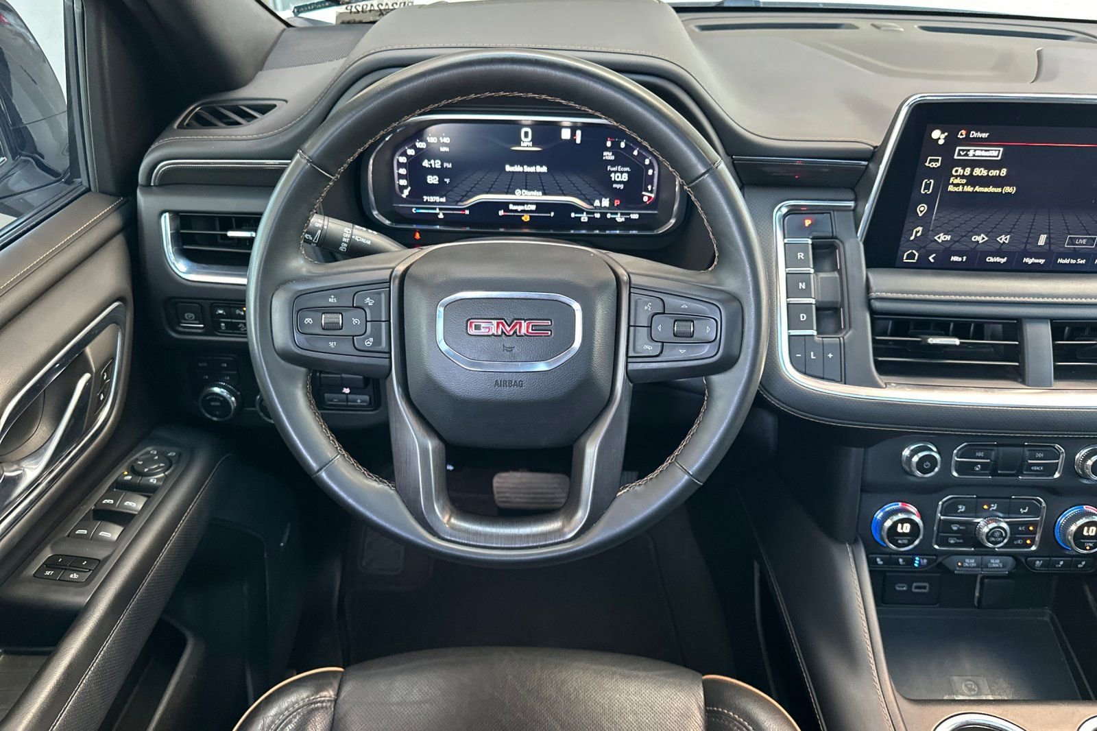 Used 2023 GMC Yukon XL AT4 w/ AT4 Premium Plus Package image 14