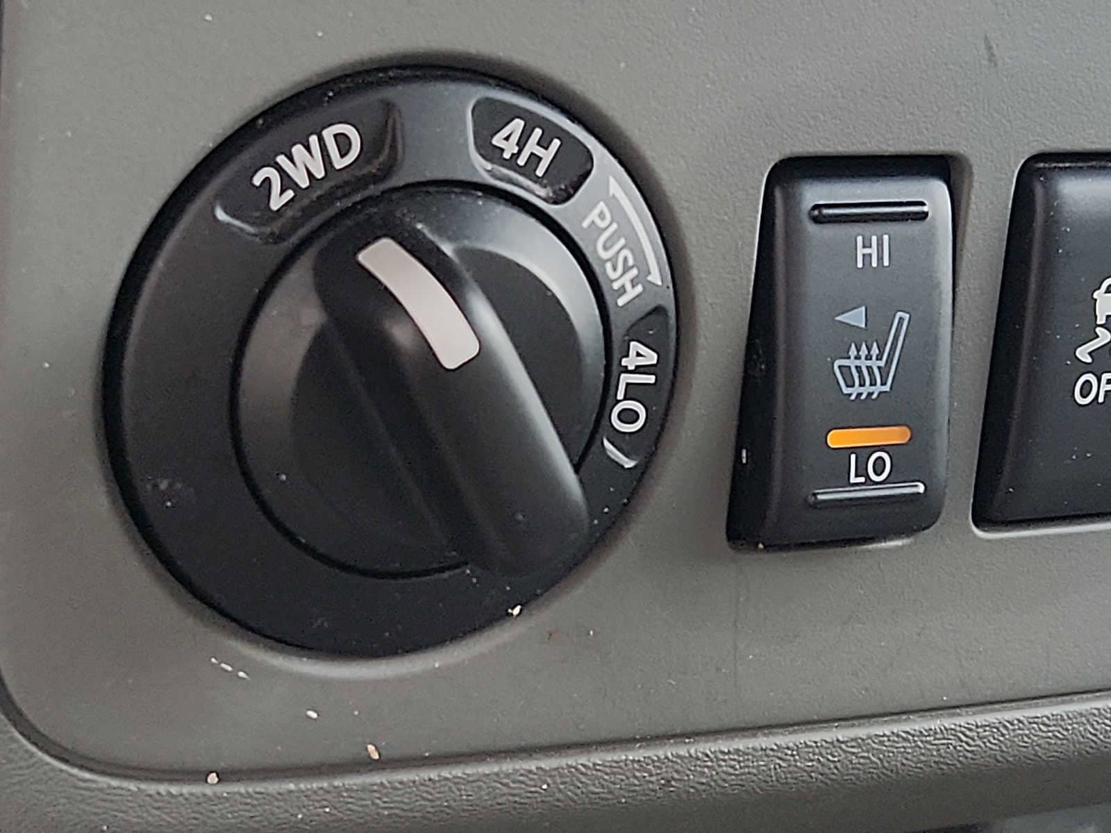 Used 2018 Nissan Frontier SV w/ Value Truck Package AWD/4WD image 22