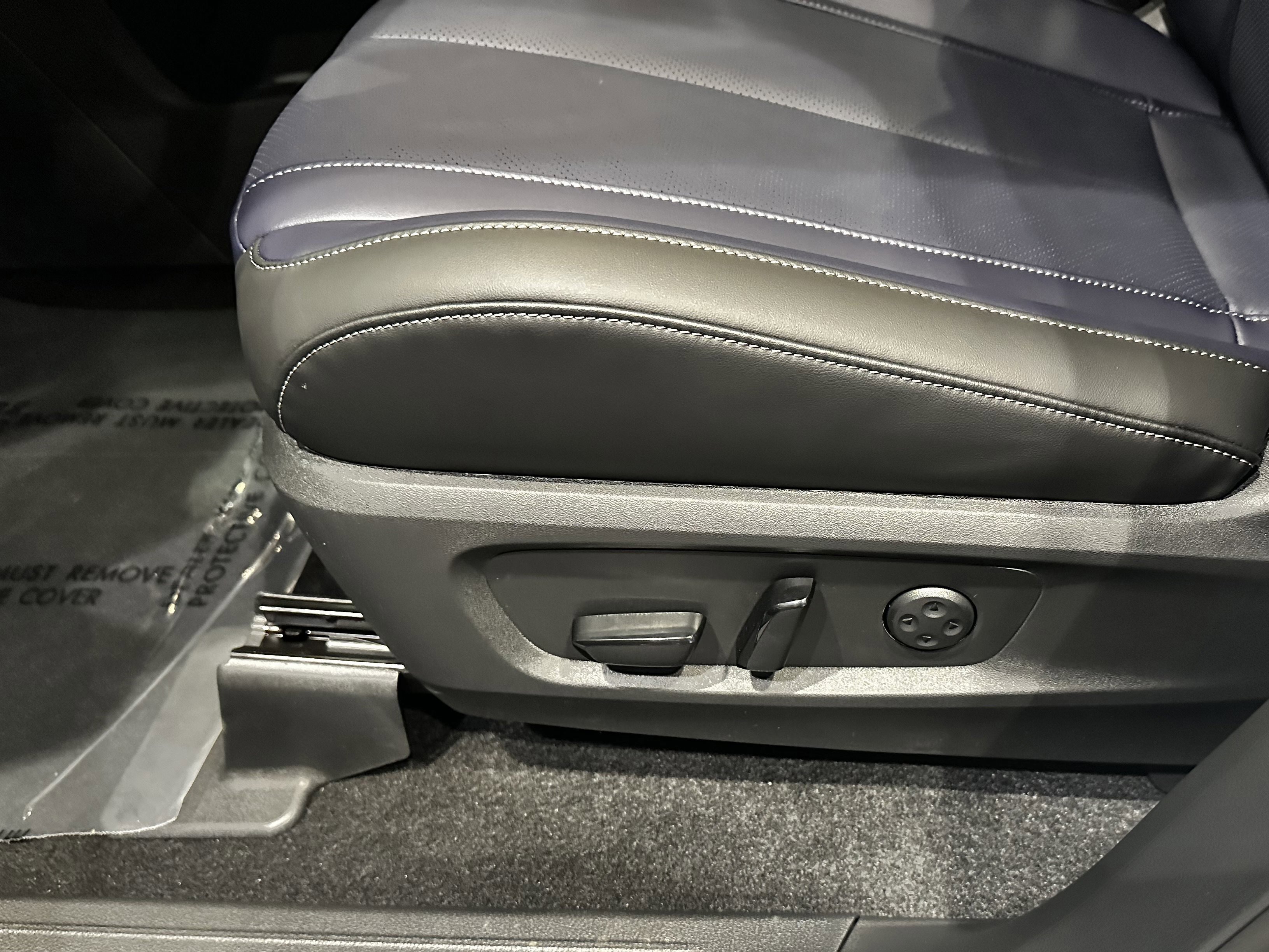 New 2026 INFINITI QX60 Sport image 11