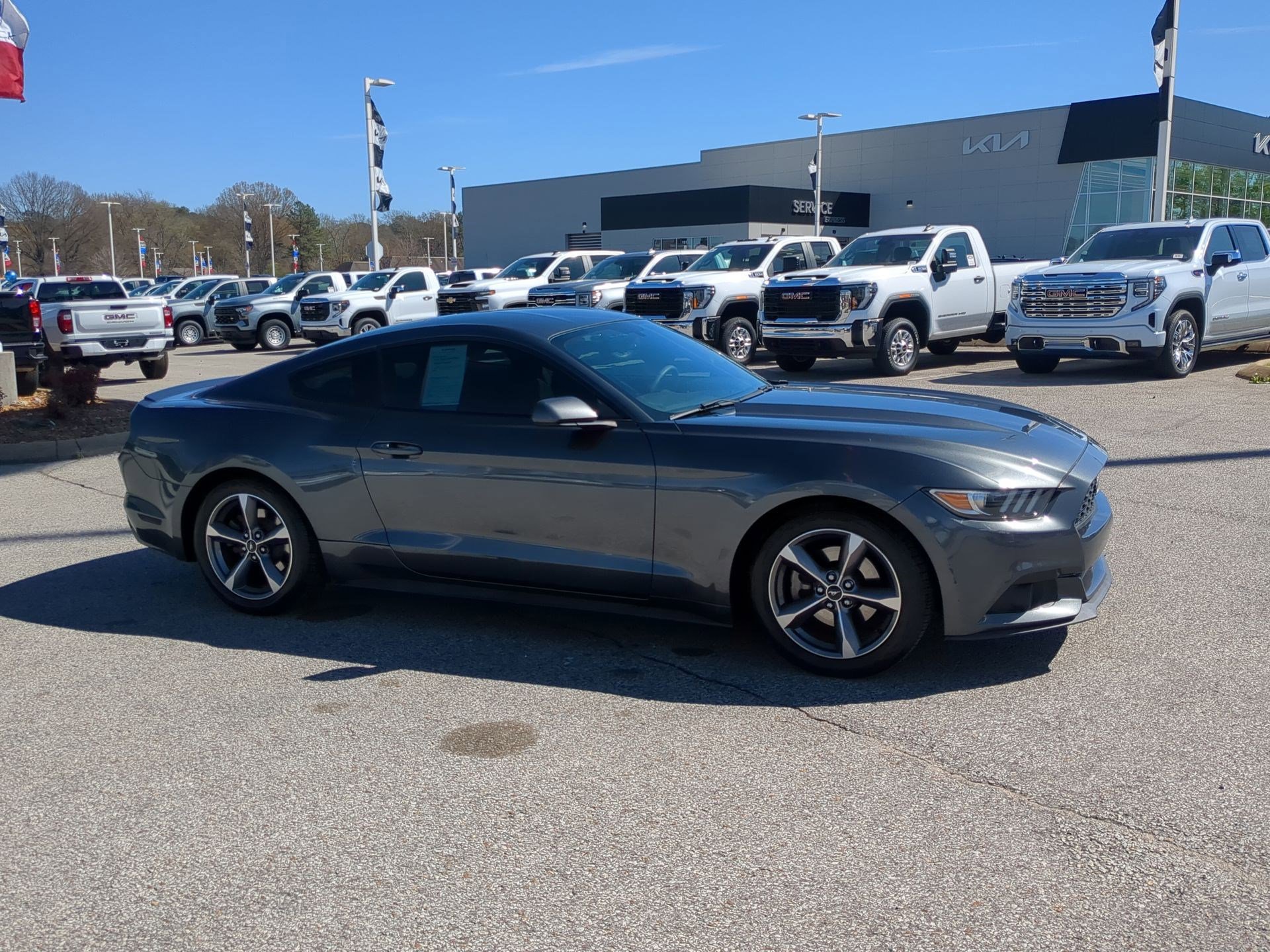 Used 2016 Ford Mustang V6 w/ Equipment Group 051A image 9